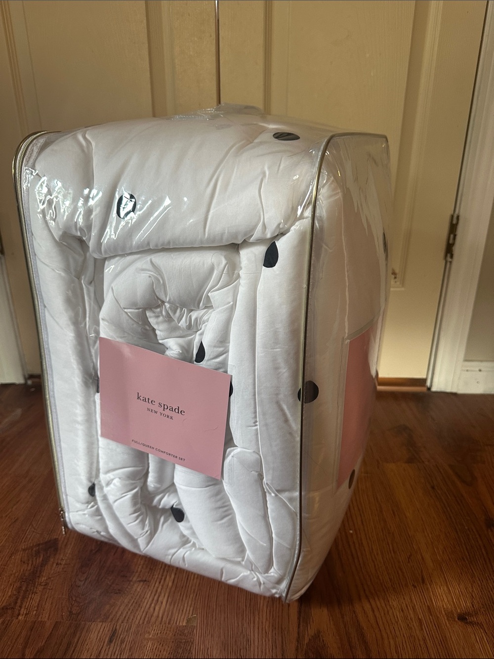 Nwt Kate spade full/queen comforter set - Picture 3 of 7